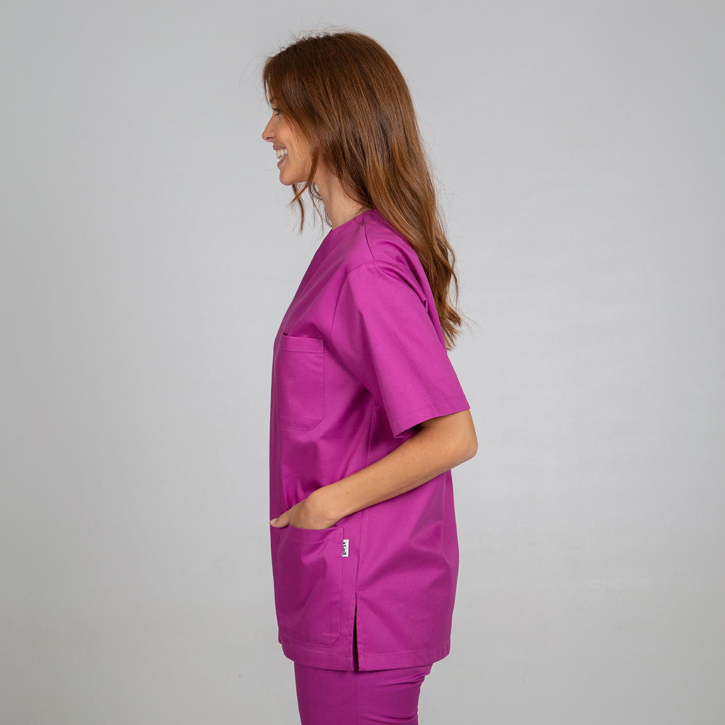 Blusa sanitaria Unisex pico sarga - Imagen 31