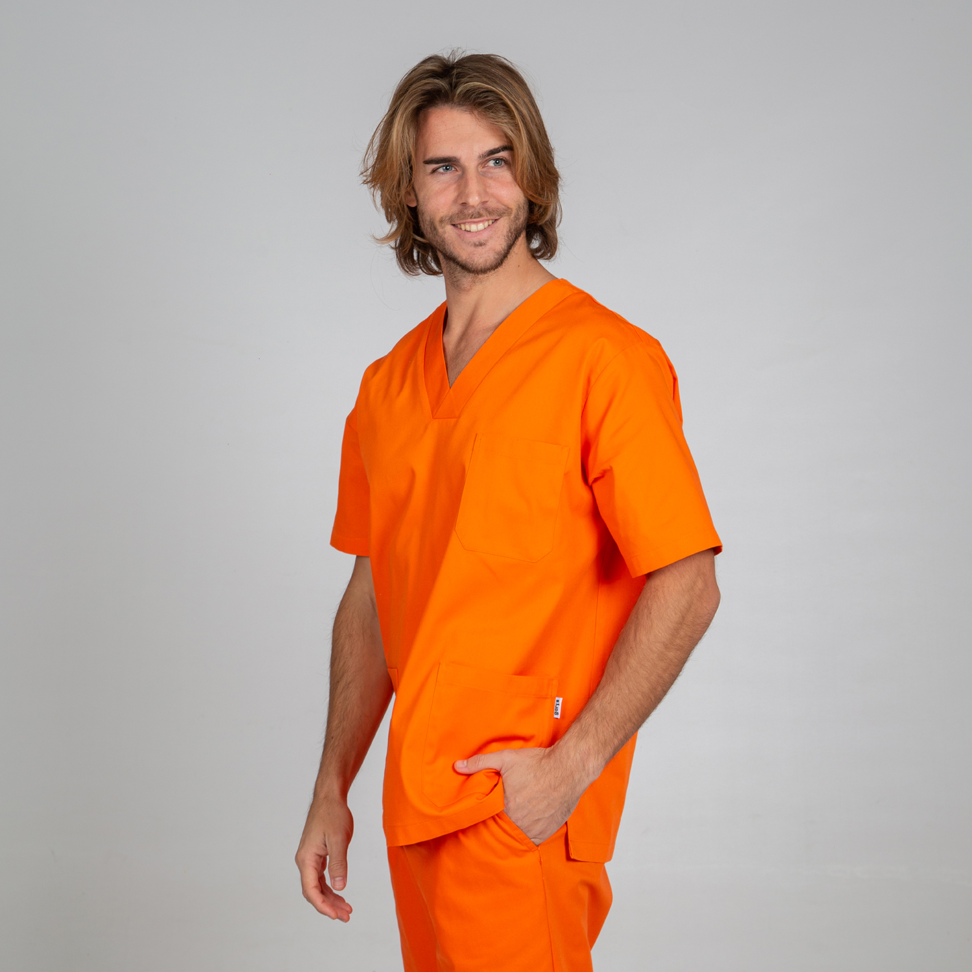 Blusa sanitaria Unisex pico sarga - Imagen 27