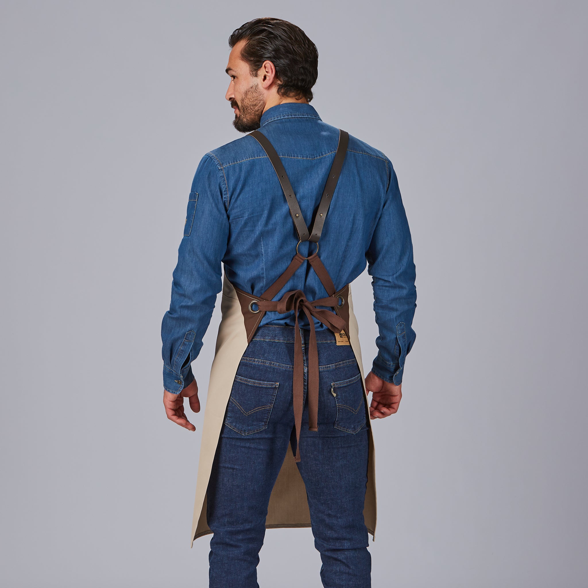 Delantal peto herrajes en piel 88X74 cm - Imagen 14