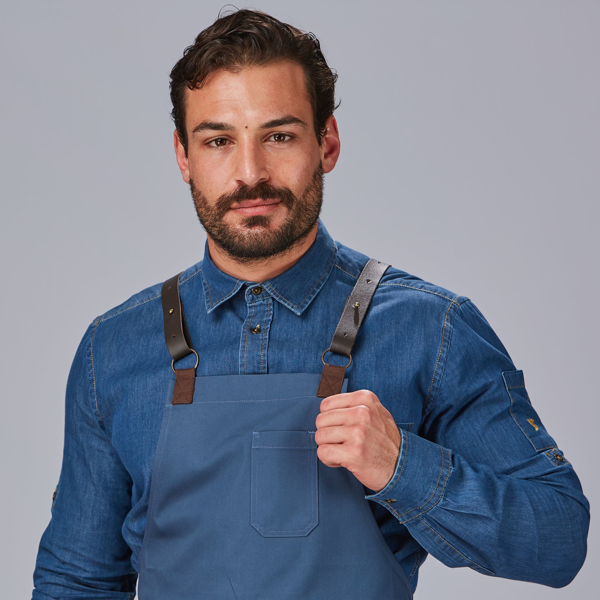 Delantal peto herrajes en piel 88X74 cm - Imagen 5